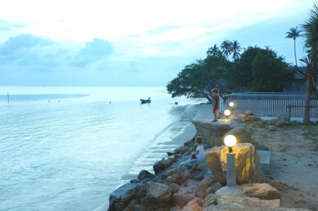 Phangan Palm Beach Resort y Restaurante Ko Pha Ngan Exterior foto