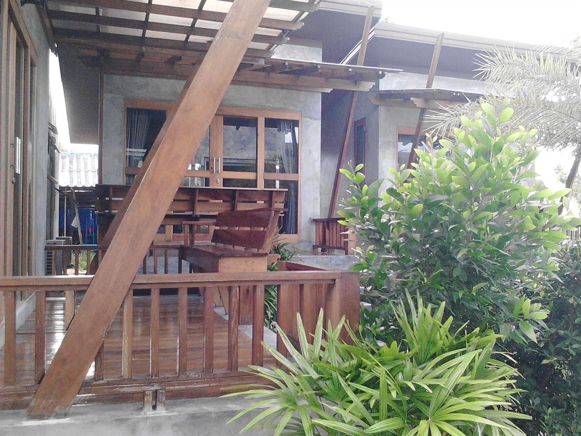 Phangan Palm Beach Resort y Restaurante Ko Pha Ngan Exterior foto